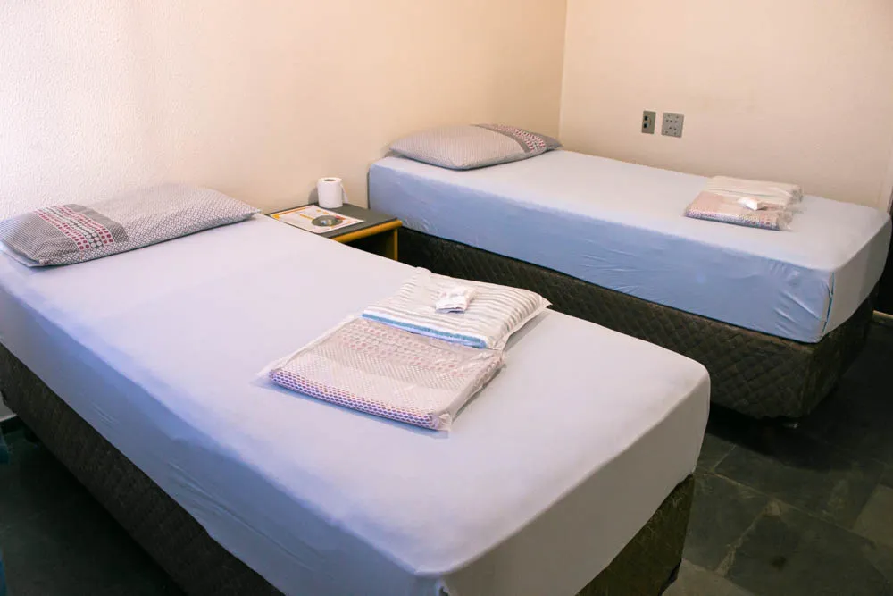 Apartamento com duas camas de solteiro, Hotel Rudge Ramos